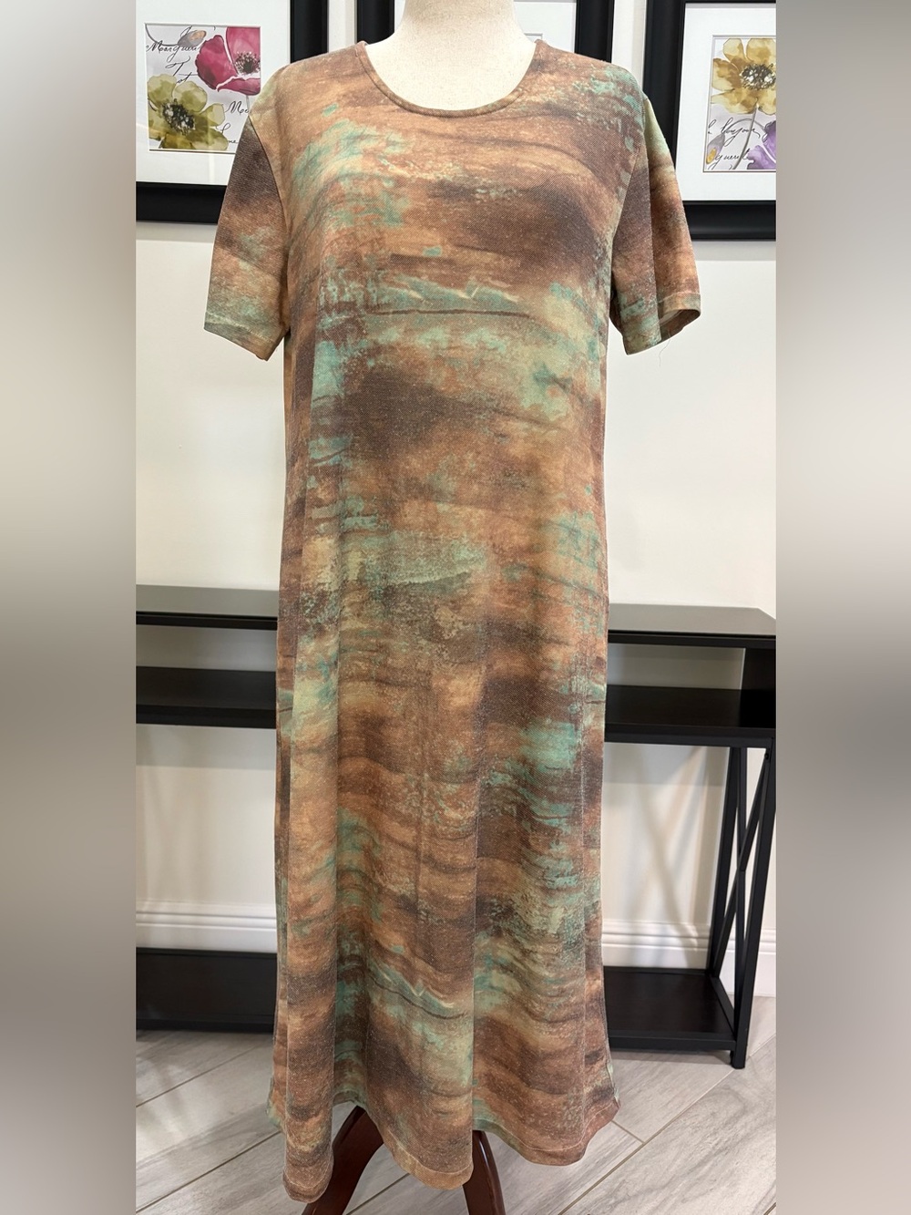 Women’s Short-Sleeve Tie-Dye Long Dress in Brown and Teal
